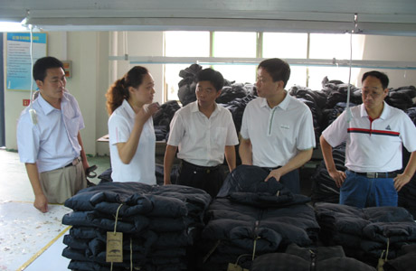 汶上縣總工會(huì)主席陳波到苑莊鎮(zhèn)、義橋鎮(zhèn)督導(dǎo)“六好”鄉(xiāng)鎮(zhèn)工會(huì)建設(shè)工作