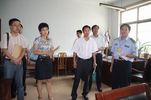 濟(jì)寧團(tuán)市委檢查驗(yàn)收組對汶上縣人民法院法警大隊(duì)2011年度“市級青年文明號”爭創(chuàng)工作檢 ...