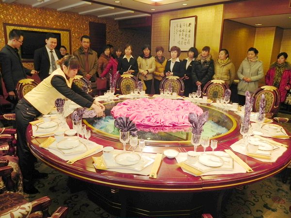 汶上縣涉旅飯店賓館現(xiàn)場觀摩會在圣澤大酒店召開