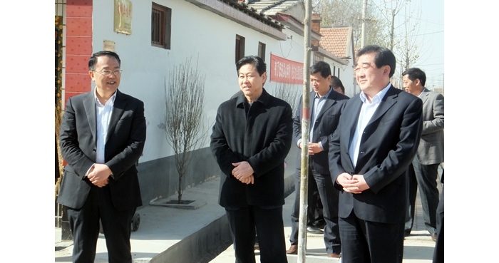 濟(jì)寧市人大常委會(huì)副主任羅心光來汶上縣視察農(nóng)村環(huán)境綜合整治工作