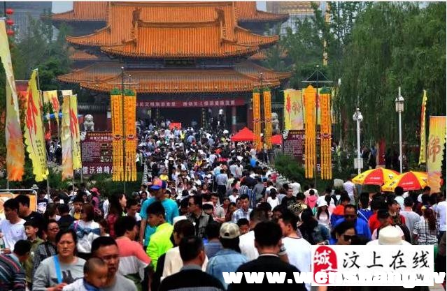 汶上寶相寺佛光神奇顯現(xiàn)，數(shù)萬游客有緣沐浴佛光