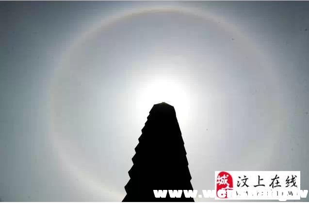 汶上寶相寺佛光神奇顯現(xiàn)，數(shù)萬游客有緣沐浴佛光