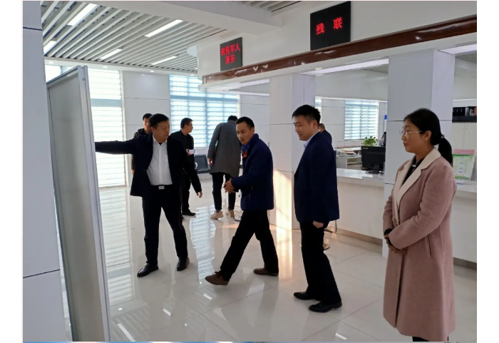 全市示范型退役軍人服務(wù)站服務(wù)保障體系建設(shè)參觀團到次邱鎮(zhèn)觀摩評比